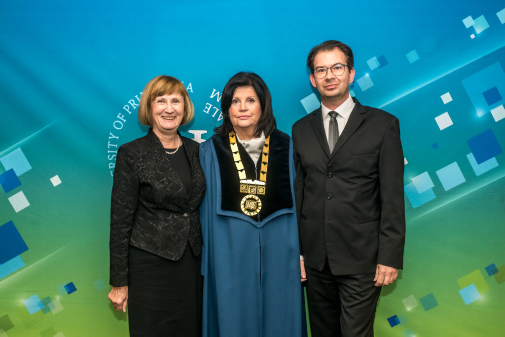 Dr. Milena Ivanuš-Grmek (UM PEF), dr. Mara Cotič (UP PEF), dr. Janez Vogrinc (UL PEF)
