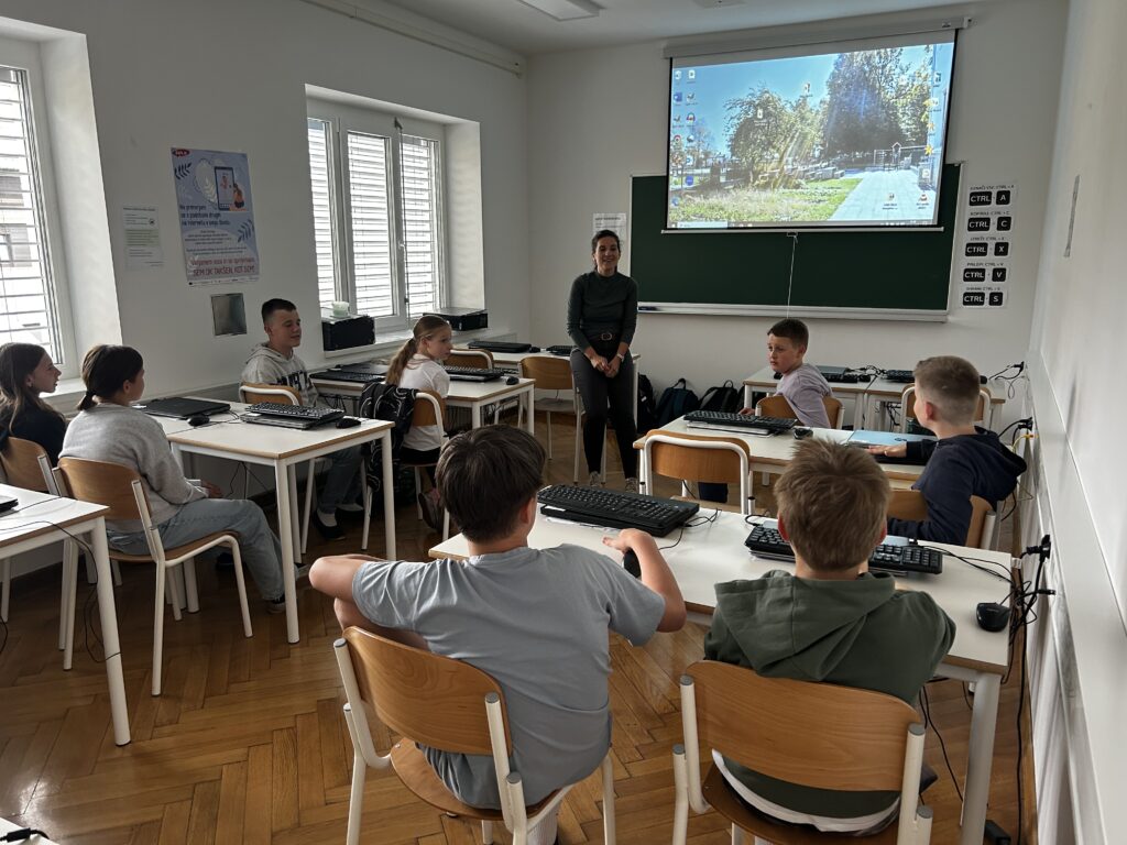 Spoznavanje map in različnih tipov datotek.