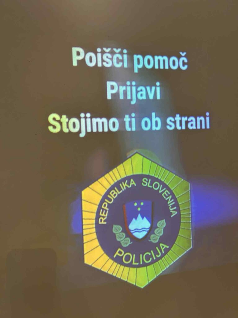 znak policije s sporočilom