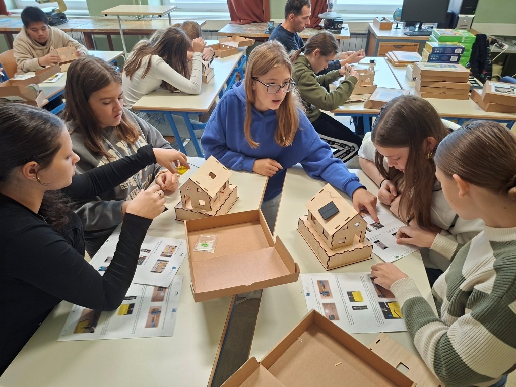 2 2