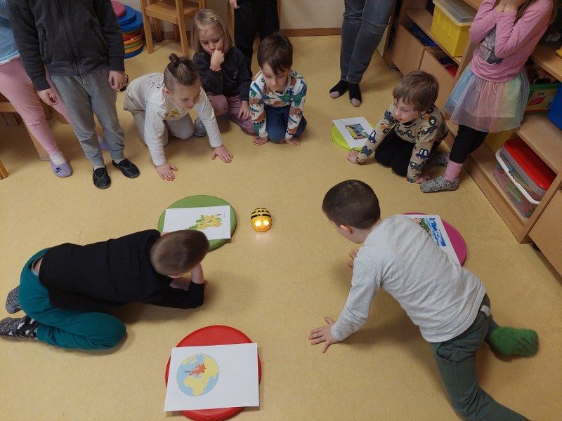 VrtecJelka Racek VesoljskiRitmi 7